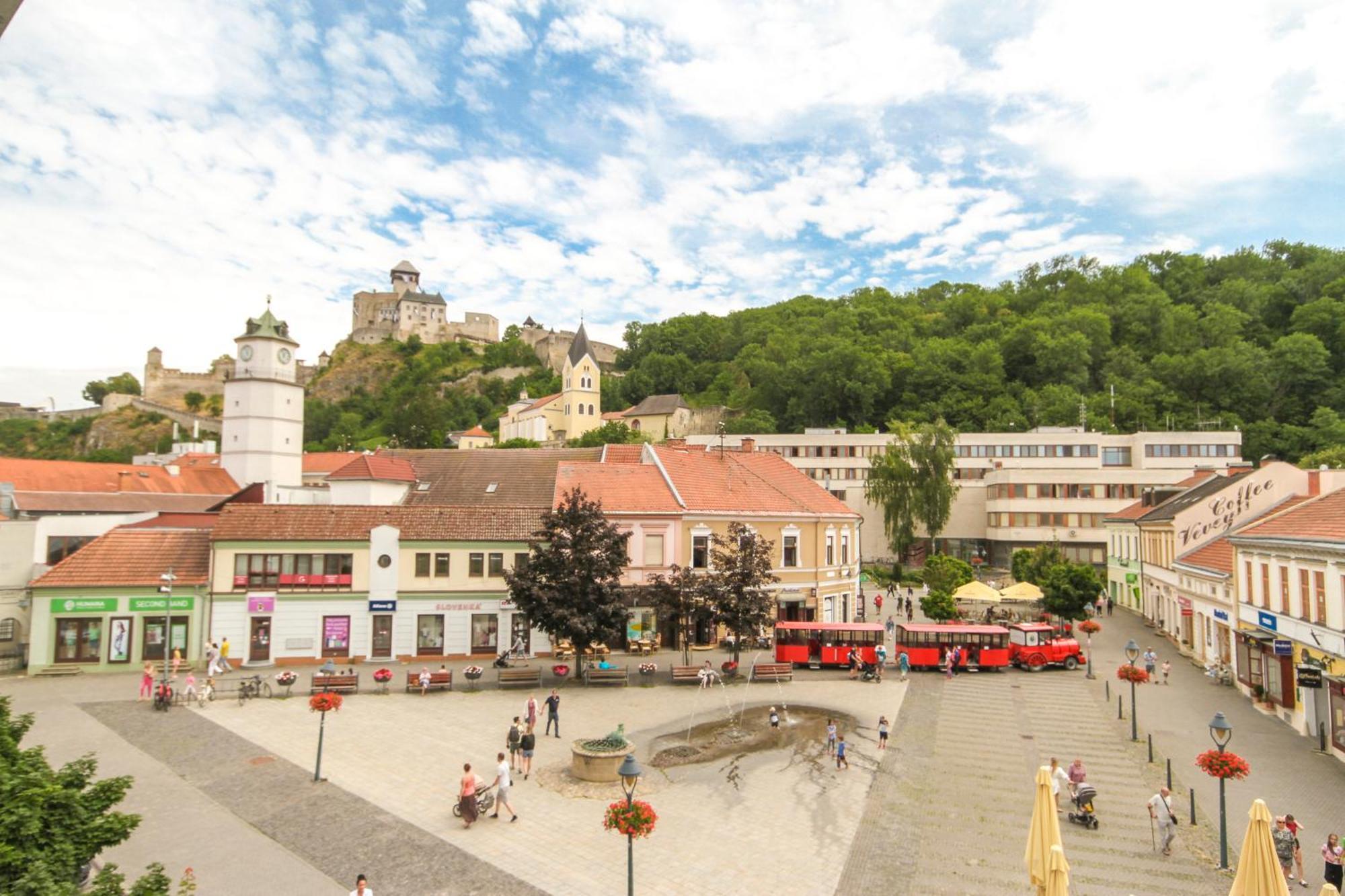 Apartmán Vita Trenčín Exterior foto
